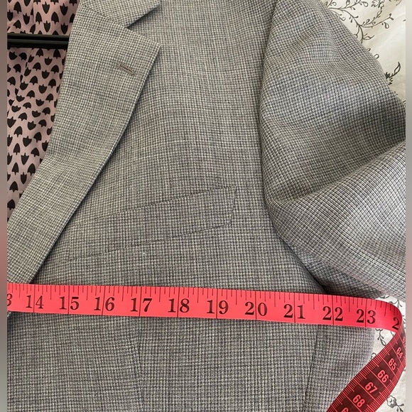 Hardy Amies Gray Sport Suit Jacket with Classic Design and Modern Fit - Picture 9 of 10